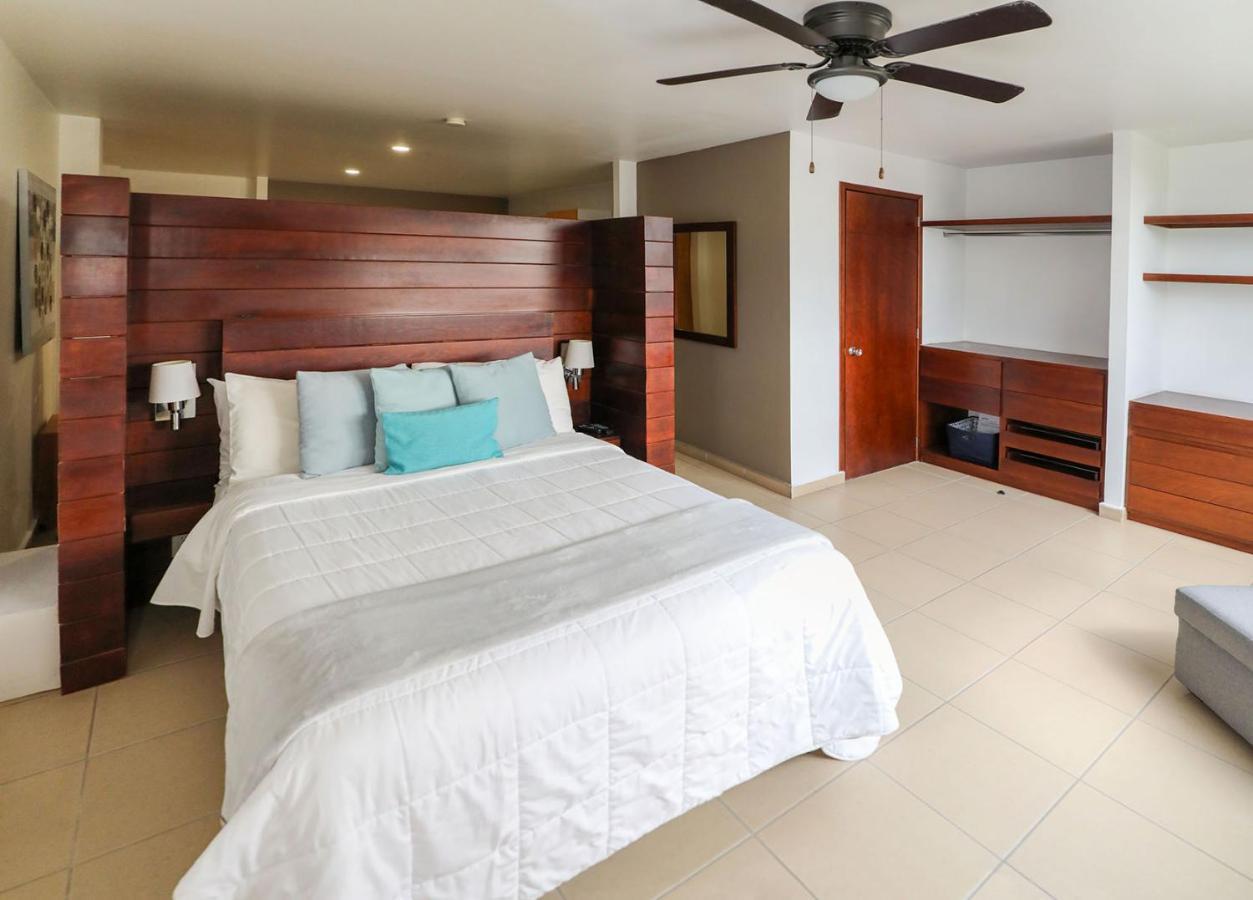 Zimmer Suites Aguascalientes Kültér fotó