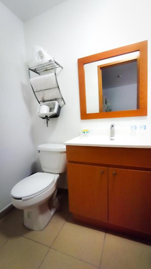 Zimmer Suites Aguascalientes Kültér fotó